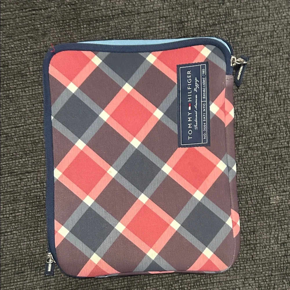 Tommy Hilfiger Plaid Laptop Sleeve in Red and Gray - Picture 5 of 6